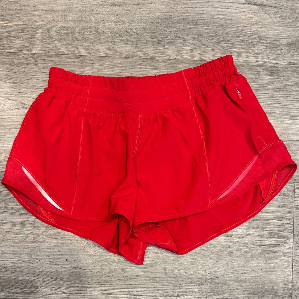 Women’s Hotty Hot Shorts low rise 2.5”